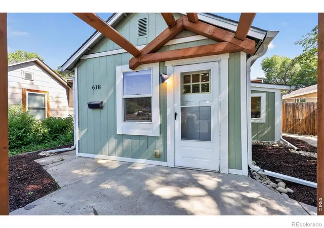 Photo 1 of Single family home for sale at 618 E Magnolia St, Fort Collins, CO 80524 | MLS# IR1062722 | Listing updated on 2026-10-04