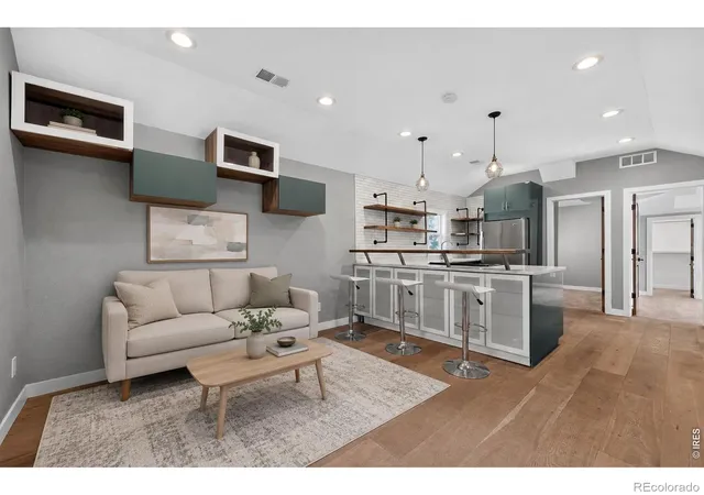 Photo 4 of Single family home for sale at 618 E Magnolia St, Fort Collins, CO 80524 | MLS# IR1062722 | Listing updated on 2026-10-04
