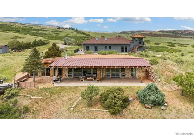 Photo 3 of Single family home for sale at 1091 Shadow Ridge Rd, Laporte, CO 80535 | MLS# IR1062908 | Listing updated on 2026-10-04