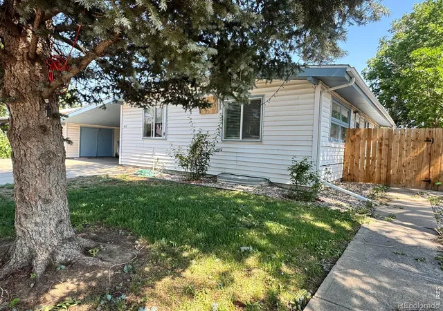 Photo 3 of Single family home for sale at 413 Cove Ln, Fort Morgan, CO 80701 | MLS# IR1062974 | Listing updated on 2026-09-24