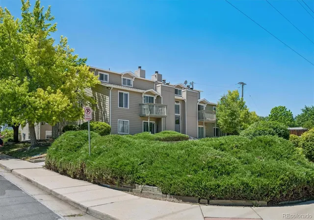 Photo 3 of Condo for sale at 1087 Ingalls St #10J, Lakewood, CO 80214 | MLS# 6095207 | Listing updated on 2026-09-08