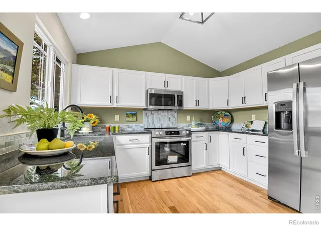 Photo 4 of Sale Pending at 1185 Odyssey Ct, Lafayette, CO 80026 | MLS# IR1063148 | Listing updated on 2026-09-08