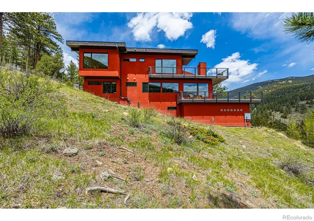 Photo 3 of Single family home for sale at 5896 Peregrine Trl, Golden, CO 80403 | MLS# IR1063509 | Listing updated on 2026-09-17