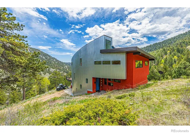 Photo 4 of Single family home for sale at 5896 Peregrine Trl, Golden, CO 80403 | MLS# IR1063509 | Listing updated on 2026-09-17