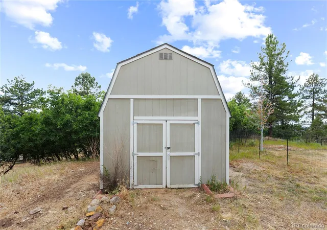 Photo 29 of Single family home for sale at 3919 Woods Rd, Sedalia, CO 80135 | MLS# 3403467 | Listing updated on 2026-09-28