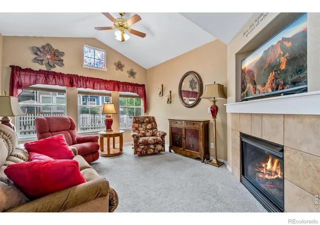 Photo 3 of Townhouse for sale at 905 Snowberry St, Longmont, CO 80503 | MLS# IR1063776 | Listing updated on 2026-09-24