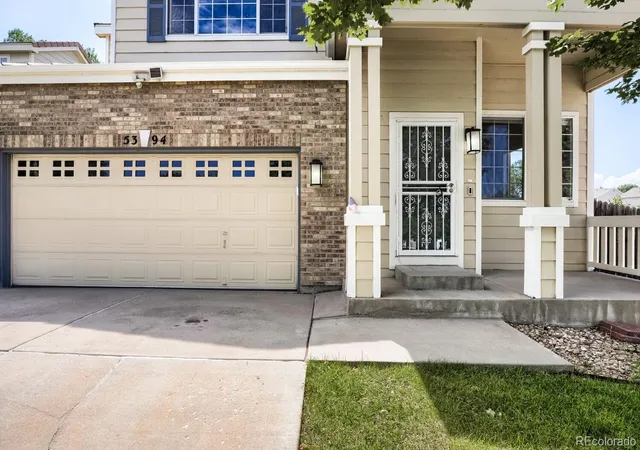 Photo 3 of Single family home for sale at 5394 S Sicily Way, Aurora, CO 80015 | MLS# 9215621 | Listing updated on 2026-10-15