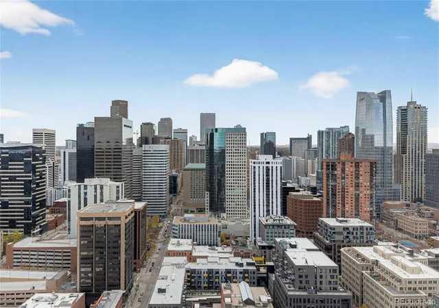 Listing Photo 5 - Condo for sale in building located at 1401 Wewatta St, Denver, CO 80202 - Unit #305