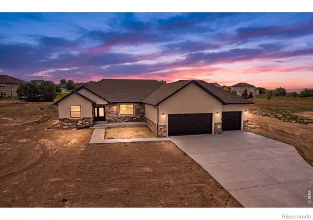 Photo 2 of Single family home for sale at 31 Lakeview Cir, Fort Morgan, CO 80701 | MLS# IR1064691 | Listing updated on 2026-09-17
