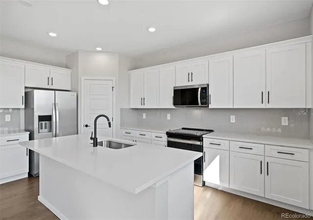 Photo 3 of Single family home for sale at 260 Barn Owl Ave, Fort Lupton, CO 80621 | MLS# 7468134 | Listing updated on 2026-09-16