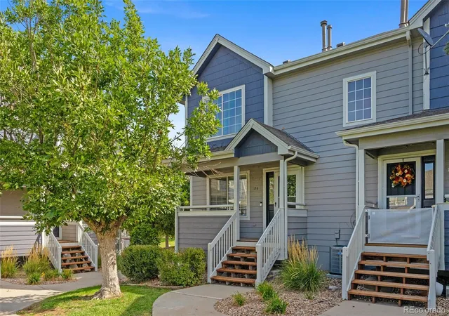 Listing Photo 4 - Condo for sale in building located at 1337 S Danube Ct, Aurora, CO 80017 - Unit #104