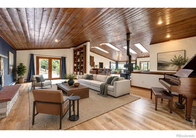 Photo 2 of Single family home for sale at 184 Chapman Rd, Boulder, CO 80302 | MLS# IR1064945 | Listing updated on 2026-09-20