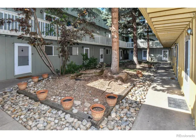 Photo 1 of Townhouse for sale at 1615 Cottonwood Dr #13, Louisville, CO 80027 | MLS# IR1064958 | Listing updated on 2026-09-22