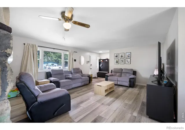 Photo 3 of Single family home for sale at 817 Bob Blvd, Brush, CO 80723 | MLS# IR1064992 | Listing updated on 2026-09-25