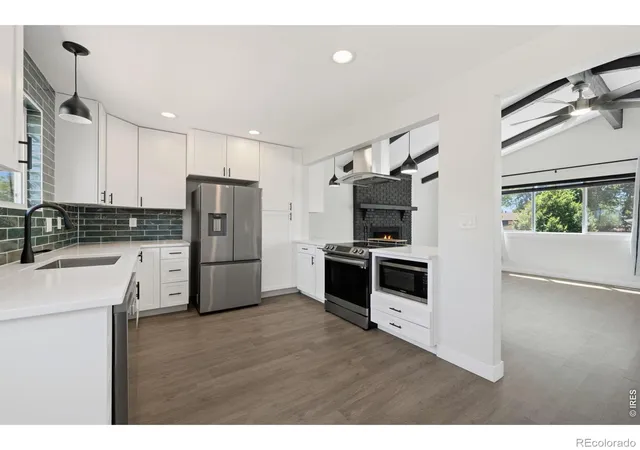 Photo 4 of Single family home for sale at 1640 Amherst Dr, Longmont, CO 80503 | MLS# IR1065003 | Listing updated on 2026-09-23
