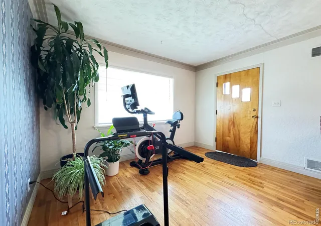 Photo 3 of Single family home for sale at 322 Euclid St, Fort Morgan, CO 80701 | MLS# IR1065079 | Listing updated on 2026-09-17