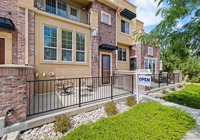Photo 2 of Townhouse for sale at 9499 Rockhurst St #C, Littleton, CO 80129 | MLS# 1561341 | Listing updated on 2026-09-28