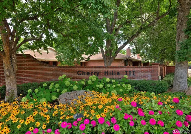Photo 2 of Townhouse for sale at 2800 S University Blvd #121, Denver, CO 80210 | MLS# 5357295 | Listing updated on 2026-09-17