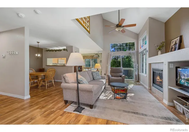 Photo 3 of Townhouse for sale at 805 Summer Hawk Dr #NN-90, Longmont, CO 80504 | MLS# IR1065572 | Listing updated on 2026-09-17