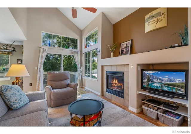 Photo 4 of Townhouse for sale at 805 Summer Hawk Dr #NN-90, Longmont, CO 80504 | MLS# IR1065572 | Listing updated on 2026-09-17