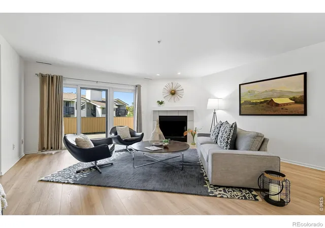 Listing Photo 3 - Condo for sale in building located at 2938 Kalmia Ave, Boulder, CO 80301 - Unit #17