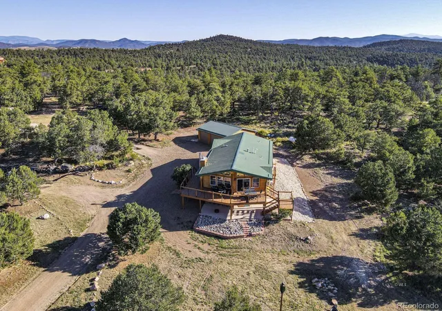 Photo 3 of Single family home for sale at 1850 Cody Park Rd, Cotopaxi, CO 81223 | MLS# 4417161 | Listing updated on 2026-10-07