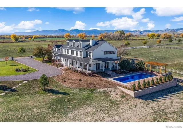 Photo 2 of Mansion for sale at 7047 Goose Point Ct, Longmont, CO 80503 | MLS# IR1065858 | Listing updated on 2026-09-17