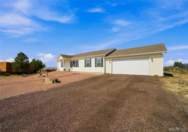 Photo 1 of Single family home for sale at 307 S Montecito Dr, Pueblo, CO 81007 | MLS# 4176968 | Listing updated on 2026-09-22