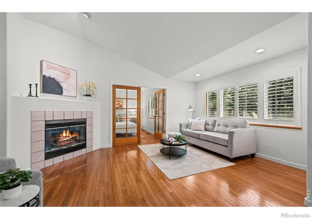 Photo 3 of Townhouse for sale at 517 Ridgeview Dr, Louisville, CO 80027 | MLS# IR1066031 | Listing updated on 2026-10-27