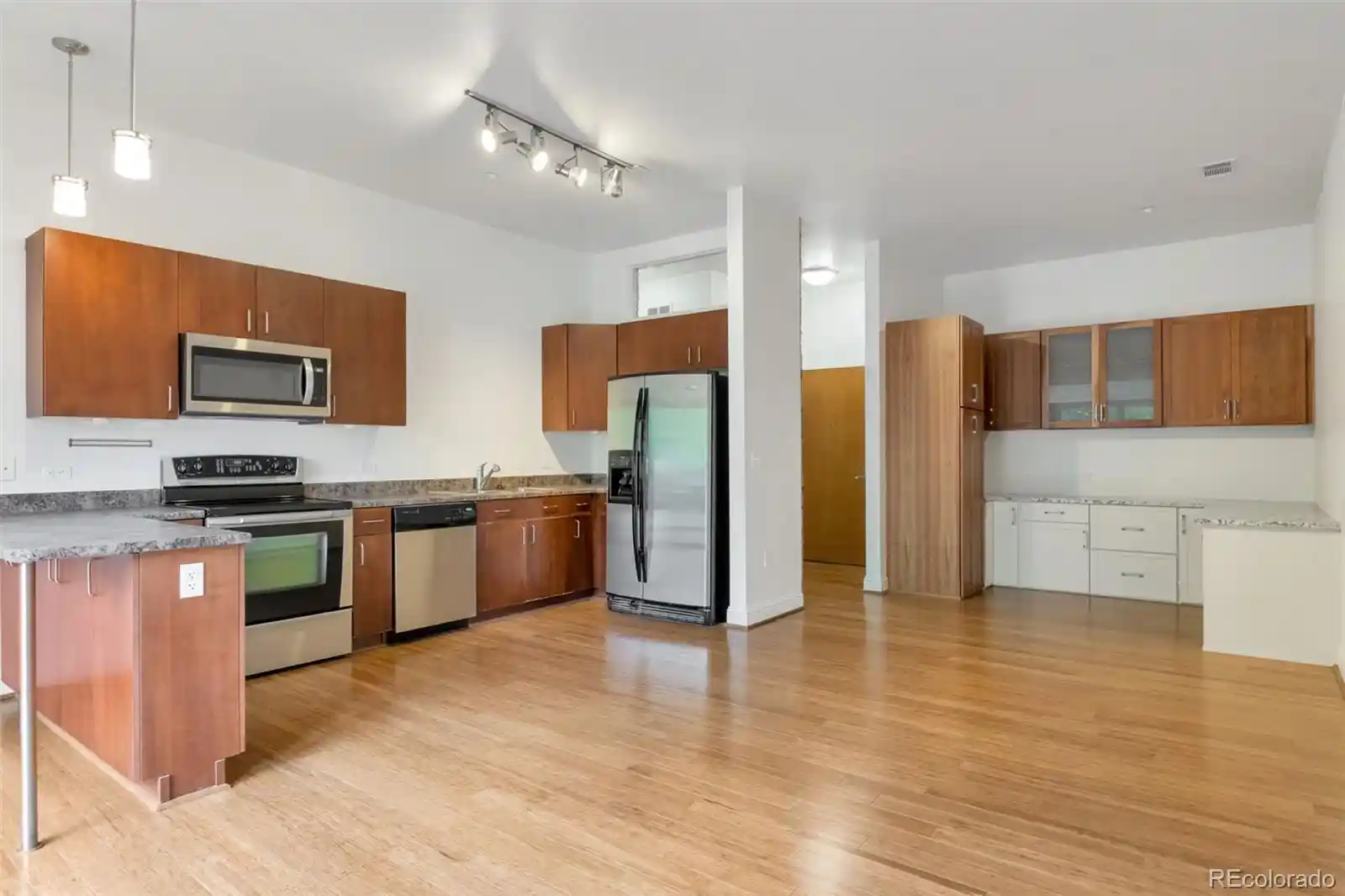 Listing Photo 2 - Condo for sale in 5401 S Park Ter Ave located at 5401 S Park Ter Ave, Greenwood Village, CO 80111 - Unit #208B