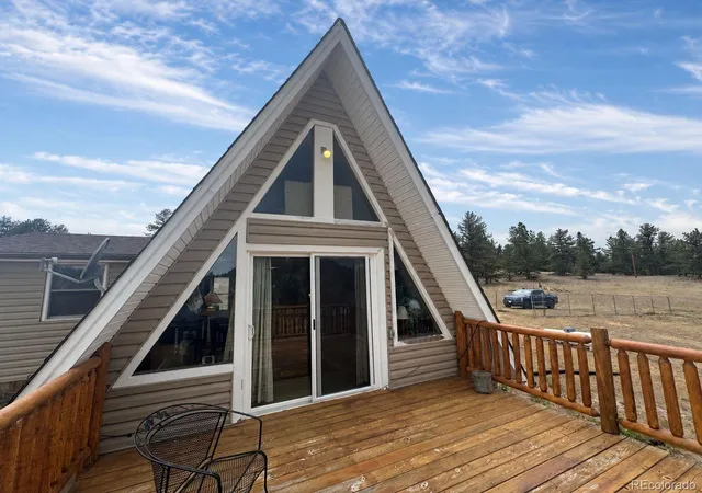 Photo 2 of Single family home for sale at 15 Dogie Trl, Florissant, CO 80816 | MLS# 1820898 | Listing updated on 2026-09-08