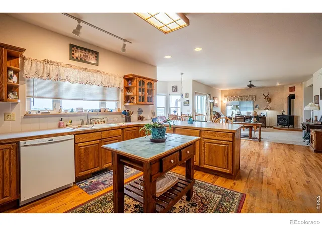Photo 4 of House for sale at 2827 W County Rd 80, Wellington, CO 80549 | MLS# IR1066275 | Listing updated on 2026-09-17