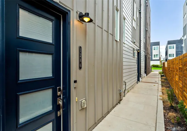 Photo 2 of Townhouse for sale at 1286 Stuart St, Denver, CO 80204 | MLS# 2305656 | Listing updated on 2026-09-17