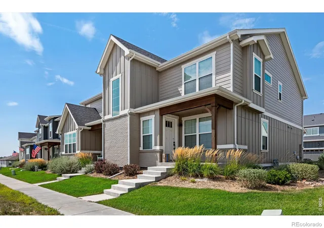 Photo 2 of Townhouse for sale at 722 Crossbill Dr, Berthoud, CO 80513 | MLS# IR1066460 | Listing updated on 2026-09-17