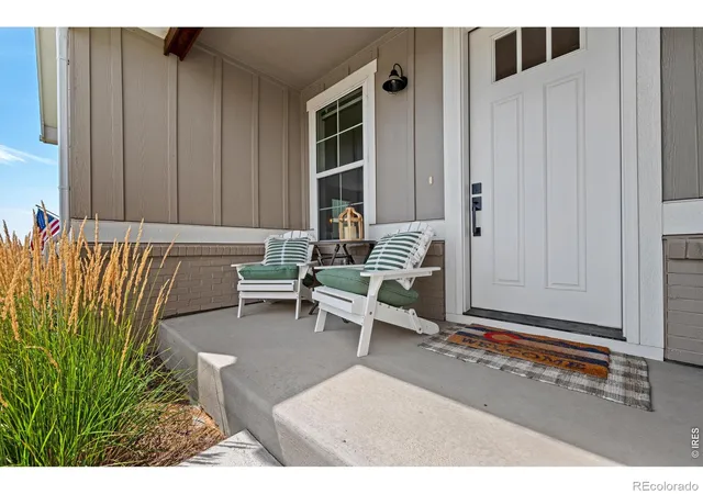 Photo 3 of Townhouse for sale at 722 Crossbill Dr, Berthoud, CO 80513 | MLS# IR1066460 | Listing updated on 2026-09-17