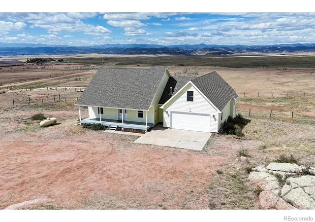Photo 2 of Single family home for sale at 176 Chuckwagon Ln, Livermore, CO 80536 | MLS# IR1066641 | Listing updated on 2026-09-25