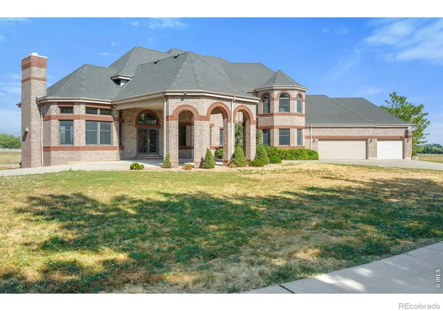 Photo 3 of Single family home for sale at 10040 Niwot Rd, Longmont, CO 80504 | MLS# IR1066672 | Listing updated on 2026-09-17