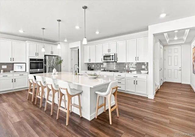Photo 3 of Single family home for sale at 22441 E Narrowleaf Cir, Aurora, CO 80016 | MLS# 4635754 | Listing updated on 2026-09-29