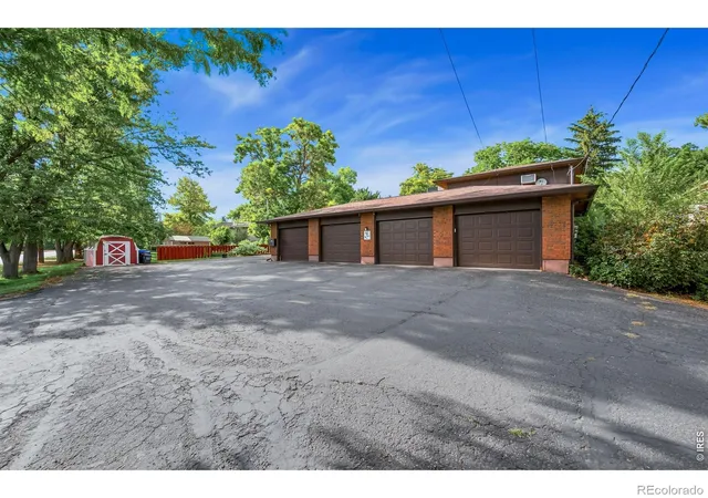 Photo 2 of House for sale at 1008 Cimmeron Dr, Loveland, CO 80537 | MLS# IR1066779 | Listing updated on 2026-09-08