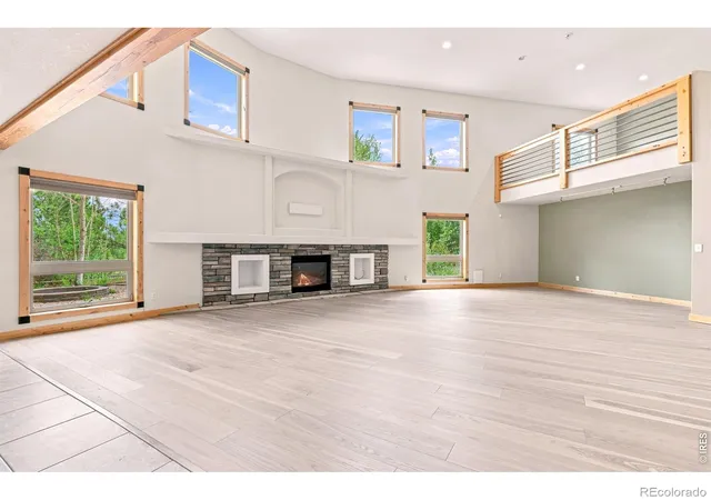 Photo 3 of Single family home for sale at 557 Grand Ests Dr, Estes Park, CO 80517 | MLS# IR1066809 | Listing updated on 2026-09-17
