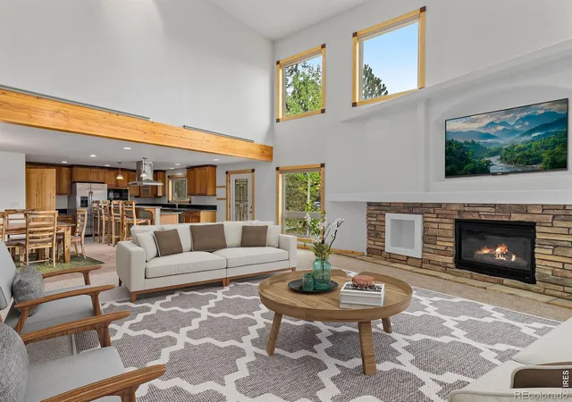 Photo 4 of Single family home for sale at 557 Grand Ests Dr, Estes Park, CO 80517 | MLS# IR1066809 | Listing updated on 2026-09-17