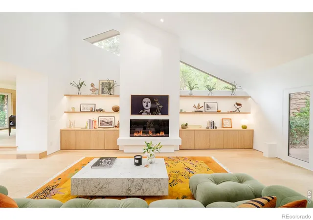 Photo 3 of Single family home for sale at 2235 Knollwood Dr, Boulder, CO 80302 | MLS# IR1066871 | Listing updated on 2026-09-17