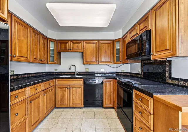 Photo 3 of Condo for sale at 2000 E 12th Avenue #4, Denver, CO 80206 | MLS# 9986763 | Listing updated on 2026-09-25