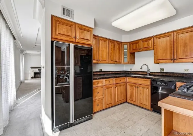 Listing Photo 5 - Condo for sale in building located at 2000 E 12Th Ave, Denver, CO 80206 - Unit #4