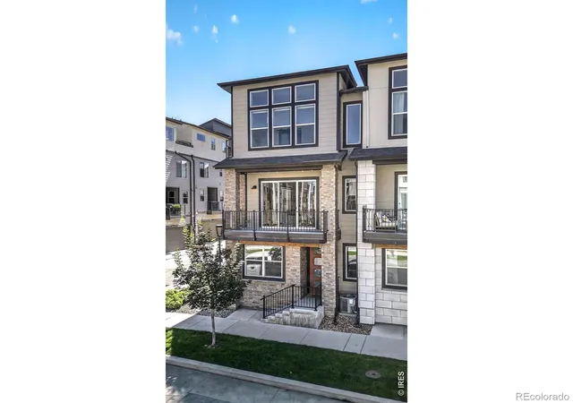 Photo 3 of Townhouse for sale at 2291 Old Rail Wy, Superior, CO 80027 | MLS# IR1066941 | Listing updated on 2026-09-28