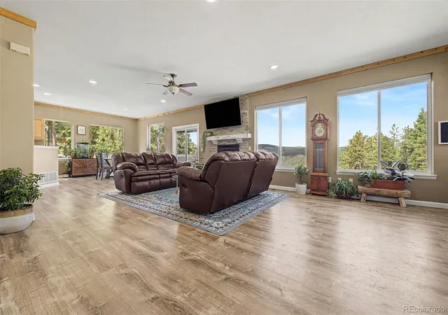 Photo 3 of Single family home for sale at 2639 Elk Park Rd, Larkspur, CO 80118 | MLS# 8126109 | Listing updated on 2026-10-03