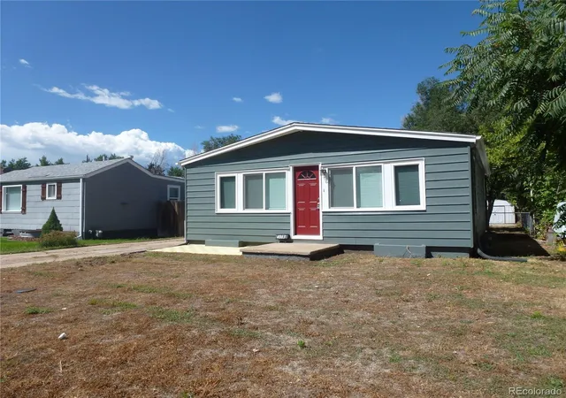 Photo 1 of Single family home for sale at 4863 S Grant St, Englewood, CO 80113 | MLS# 8556844 | Listing updated on 2026-09-18