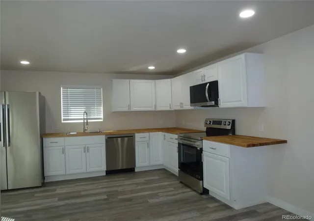 Photo 3 of Single family home for sale at 4863 S Grant St, Englewood, CO 80113 | MLS# 8556844 | Listing updated on 2026-09-18