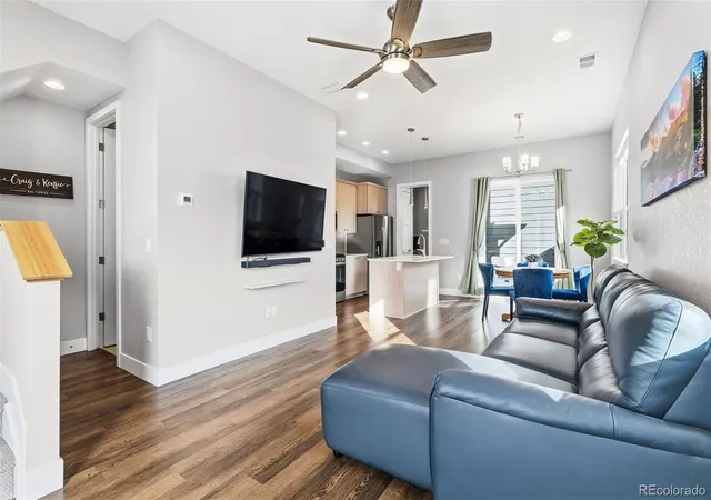 Photo 3 of Townhouse for sale at 1530 Terry St, Longmont, CO 80501 | MLS# 7640155 | Listing updated on 2026-09-24