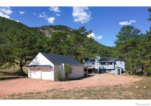 Photo 1 of Single family home for sale at 465 Deer Ln, Lyons, CO 80540 | MLS# IR1067176 | Listing updated on 2026-09-29